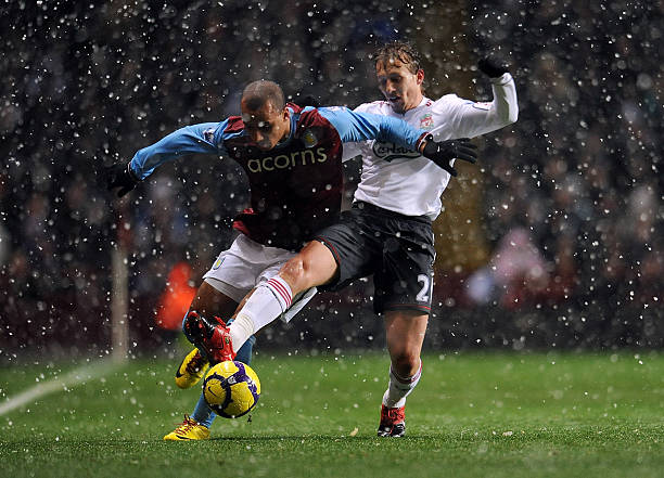 因失去了职 因失去了职